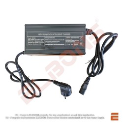 Incărcător Charger 60V8A vehicul electric 